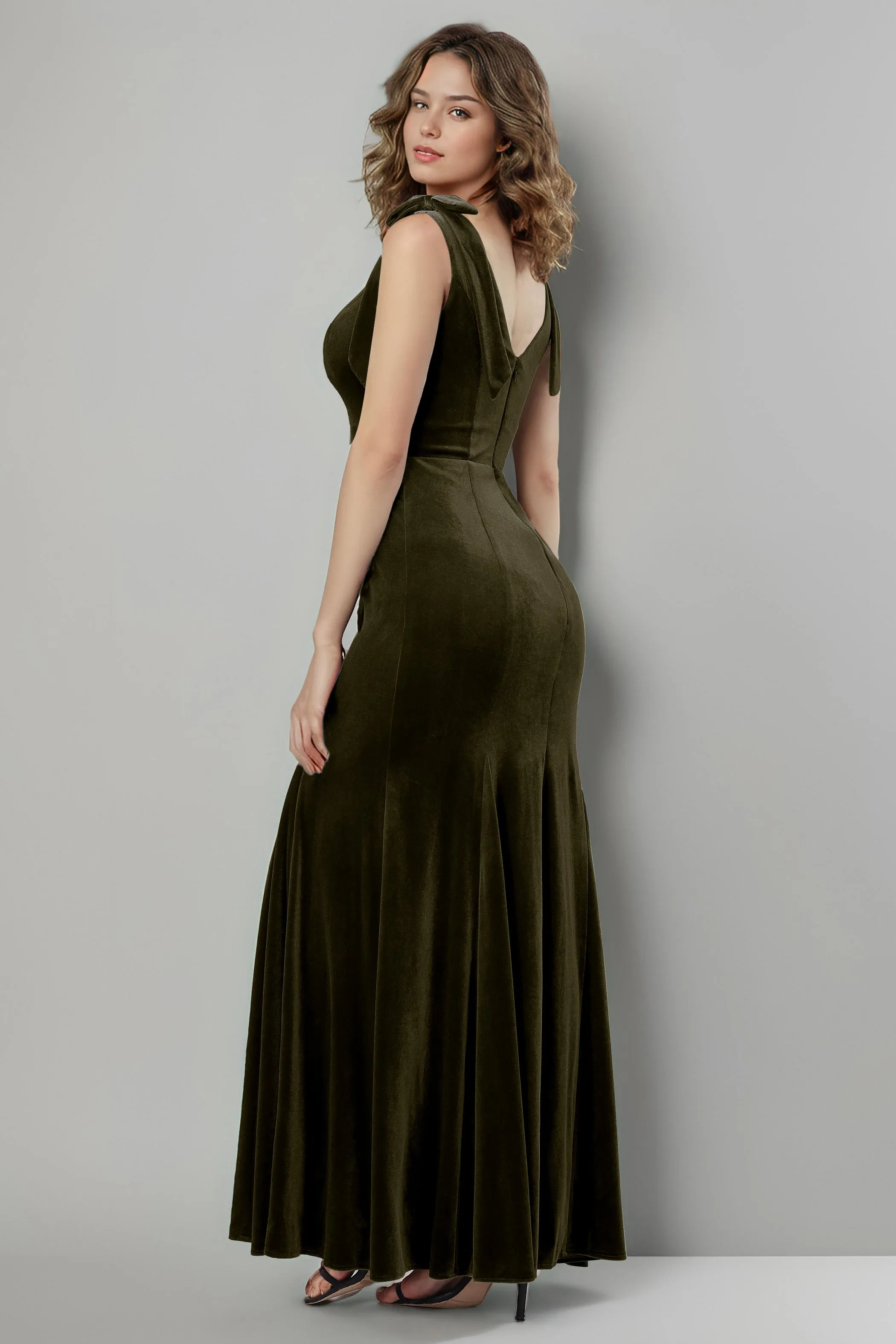 Sleeveless Square Neck Velvet Long Bridesmaid Dresses with Bowknot